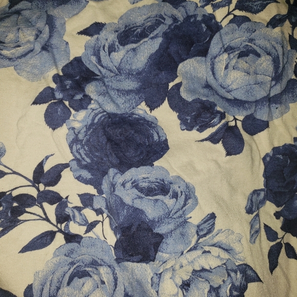 Mens rose top - Picture 2 of 4